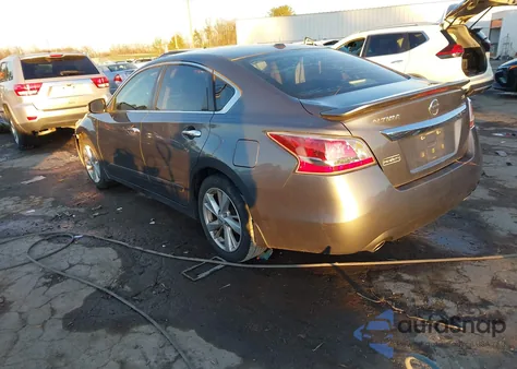 2015 Nissan Altima 2.5 Sl z USA, uszkodzony, nr VIN 1N4AL3AP7FN899515